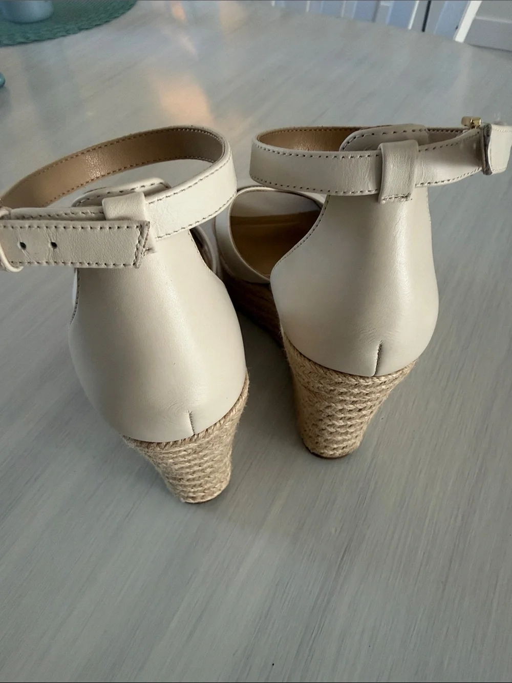 Michael Kors Cream Ankle-Strap Wedge Sandals size 8